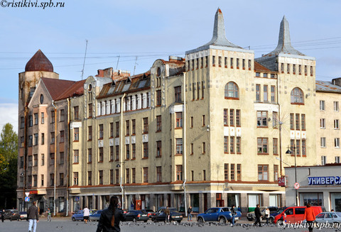 Архитектурный ансамбль Красной площади. Бывший дом купца Москвина