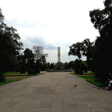 Знак Героям Комсомольцам
