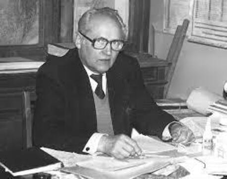 Юрий Диодорович Смирнов – выпускник кафедры петрографии. В 1941 г. – студент 3-го курса.