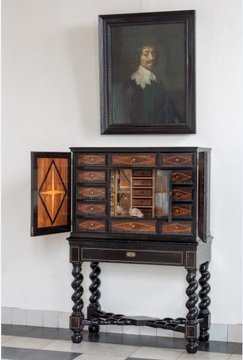 Cabinet of curiosities