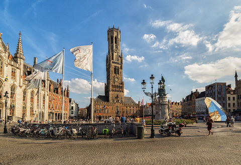 Bruges: Journey from the Station to the Heart of the City