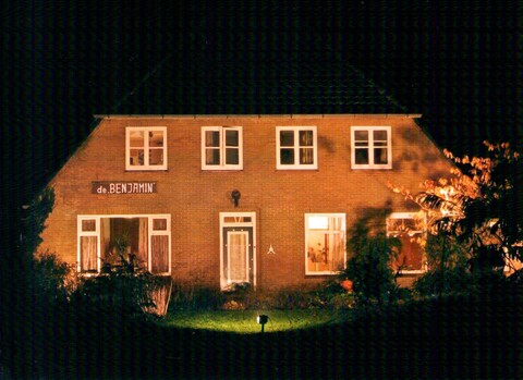 Wieringermeer - Boeren pakken uit met kerst