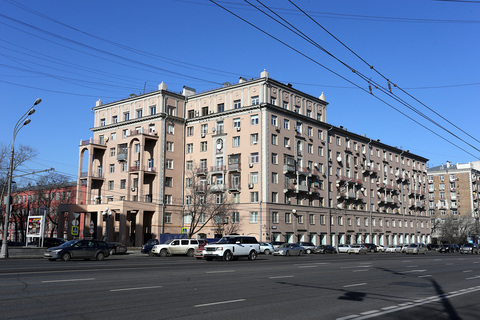 Ленинский проспект д.18