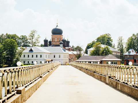 Покров. Введенский Островной монастырь