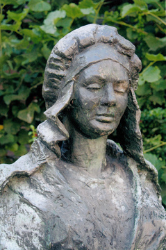 Beeld 'Mooie Keetje'