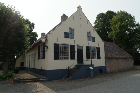Geel Huis