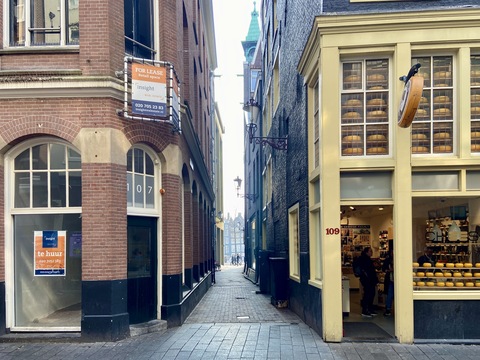 Karnemelksteeg: A Alley with a Taste of Milk