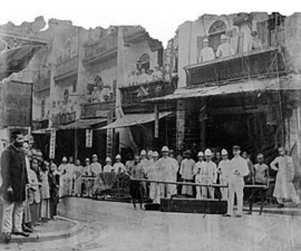 山上最富有的貧民窟