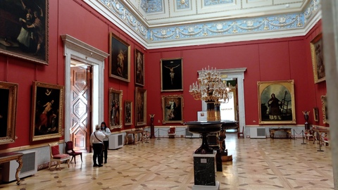 Испанский просвет (зал 239)