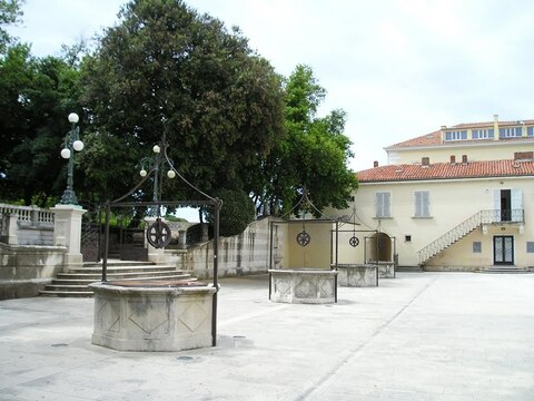 Площадь Пяти колодцев