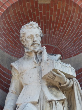 阿姆斯特丹市立艺术博物馆的后面