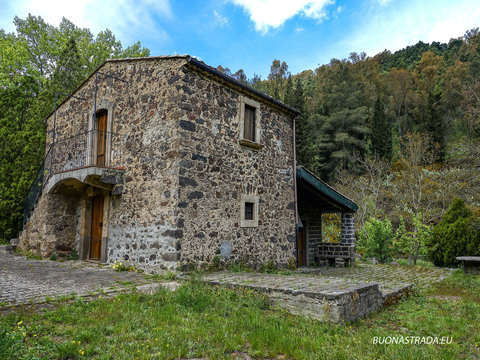 Vizzini, Casa Giardino