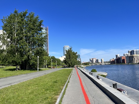 Сквер в честь 275-летия Екатеринбурга