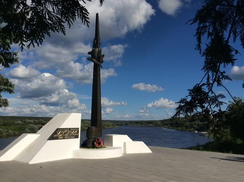 Памятник павшим в боях за Родину в 1941-1945 годах