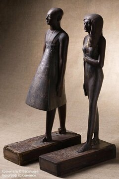 Статуэтки Аменхотепа и Раннаи