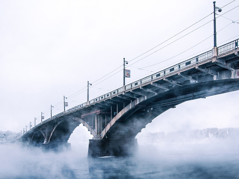 格拉兹科夫斯基 ( 老安加尔斯基)桥 安加拉河