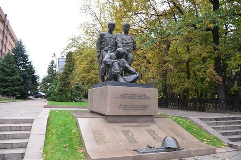 Памятник "Воинам-казахстанцам"