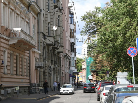 Староконюшенный переулок