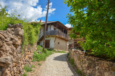 Gradeshnica village, Mariovo