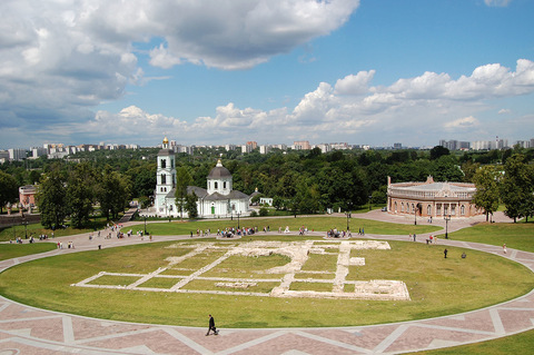 Фундаменты Большого Кавалерского и Камер-Юнфарского корпусов