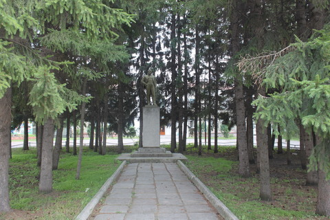 Памятник Ленину