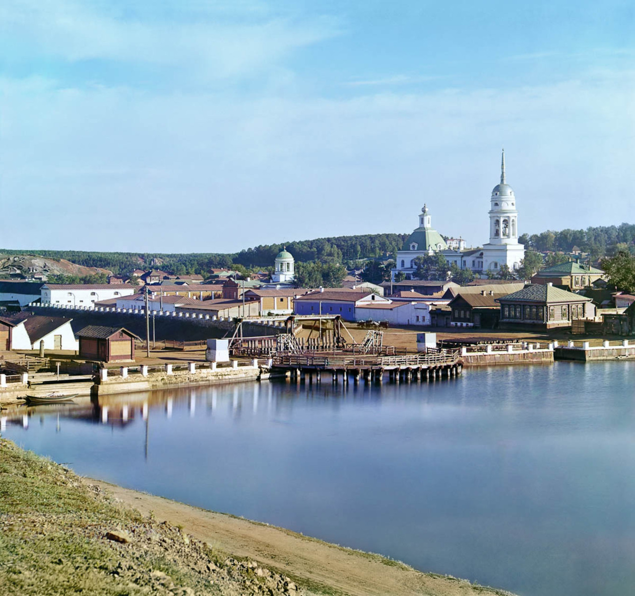 乌拉尔卡缅斯克 — 第一座发展乌拉尔冶金工业的城市