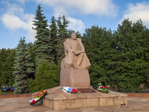 Площадь Василевского