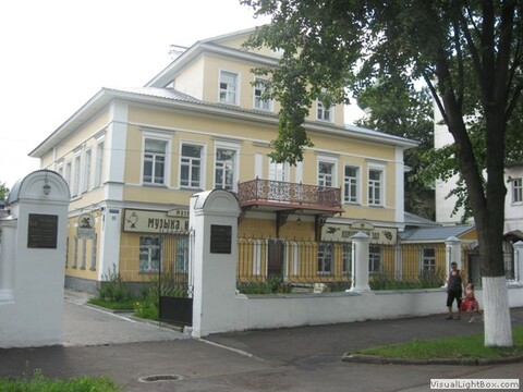 музей "Музыка и время" и дом генерал-майора Я.И. Дедюлина