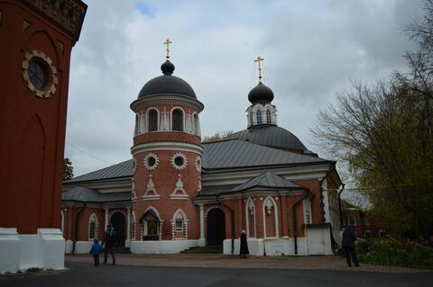 Храм Святителя Николая и Успенская поморская часовня