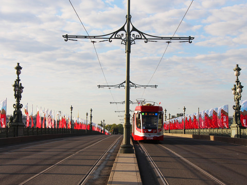 Троицкий мост