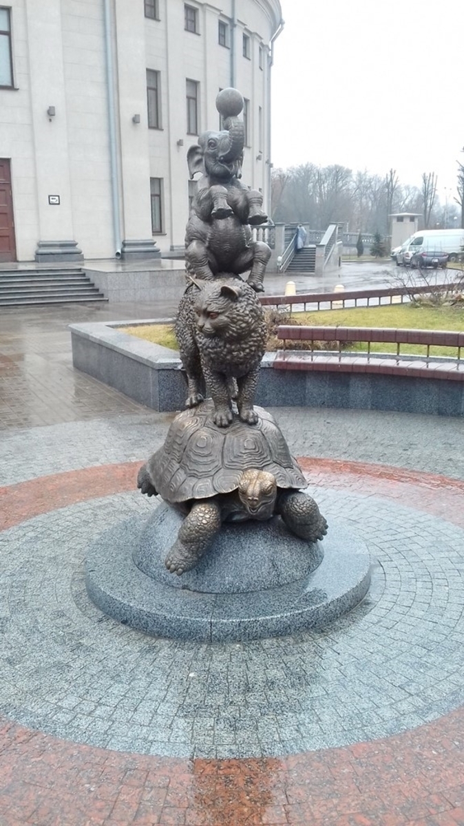 Sculptures by the Belarusian State Circus.
