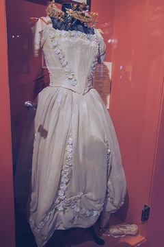 №5. Костюм О.О. Преображенской для партии Изабеллы в балете «Испытание Дамиса» А.К. Глазунова