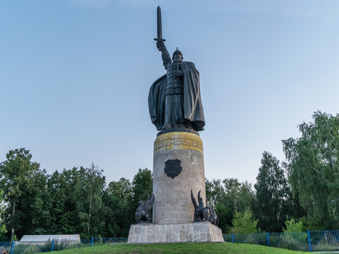 Муром. Памятник Илье Муромцу