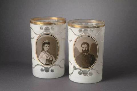 Чаше с представама кнеза Михаила и кнегиње Јулије