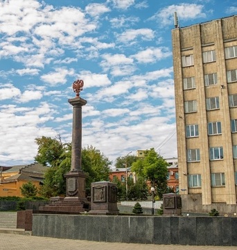 Памятники на ул. Петровской часть 2