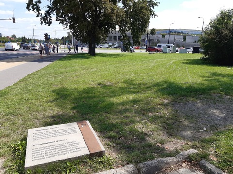 Place where Jakub Glatsztejn's house used to be - at former Jateczna Street